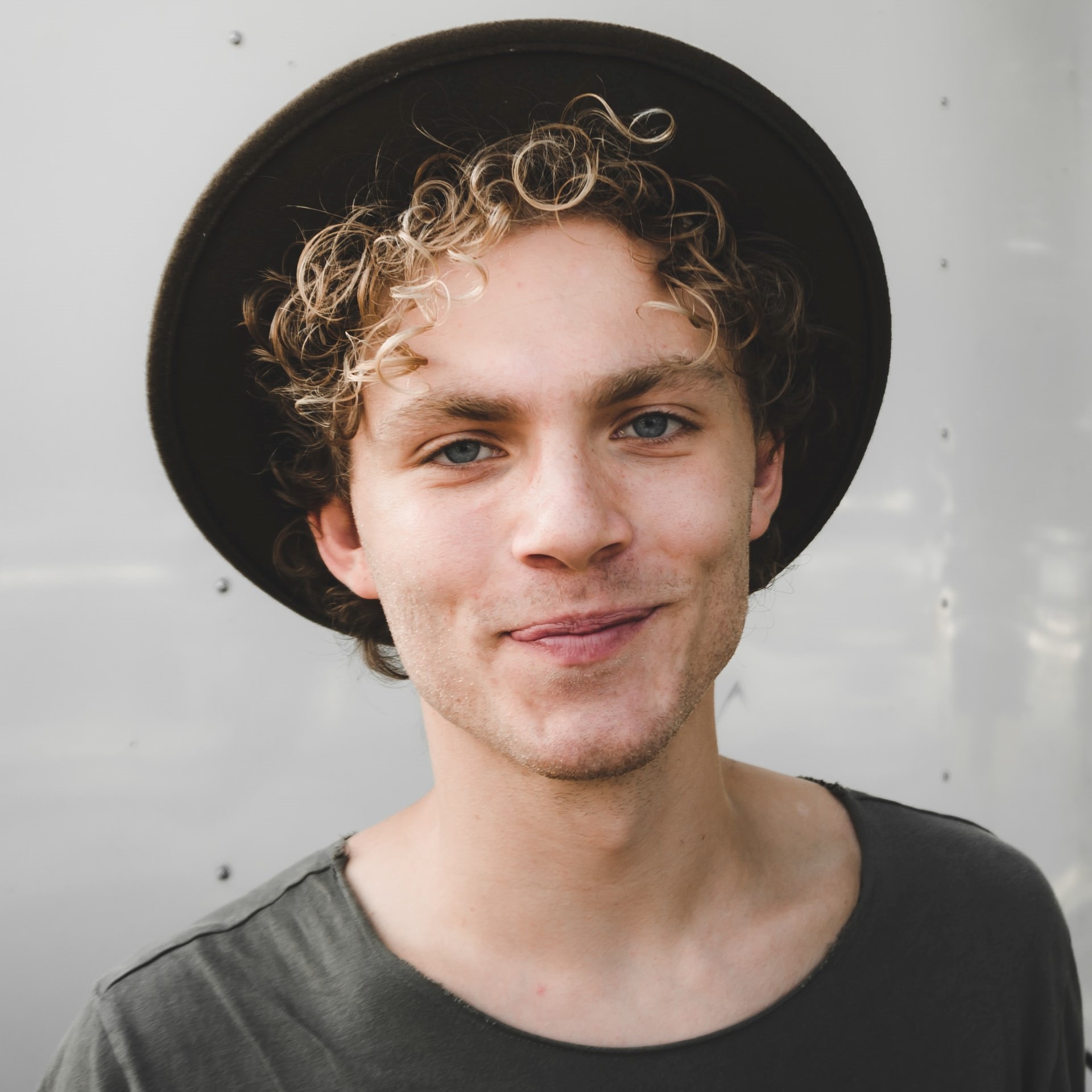 rounded profile image